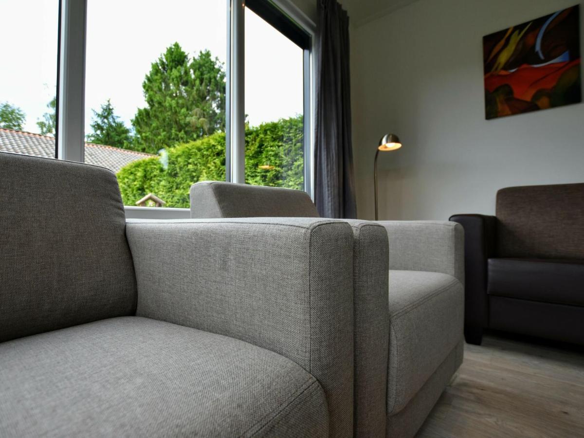 Spacious Chalet In Wolfheze With Garden Bagian luar foto