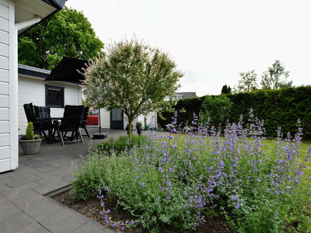 Spacious Chalet In Wolfheze With Garden Bagian luar foto